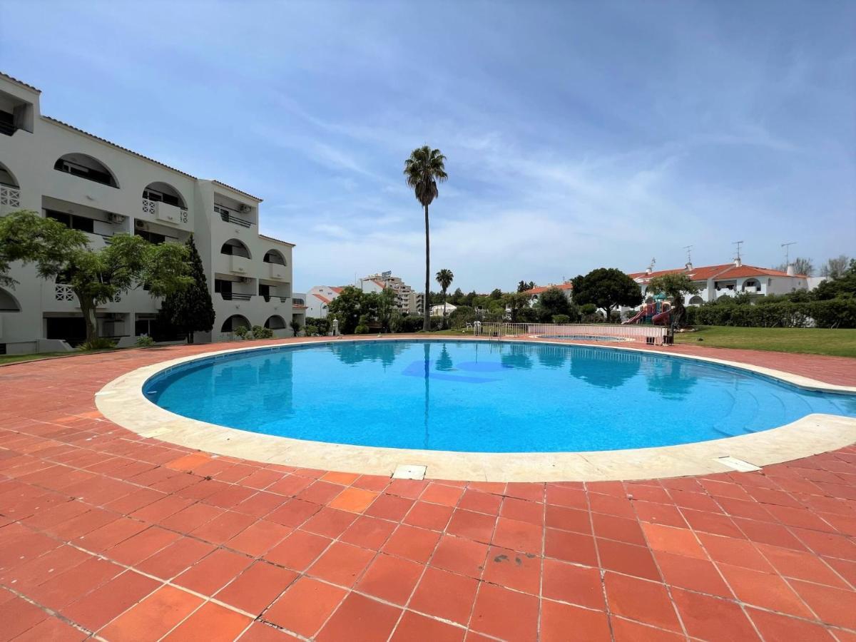 Albufeira Twins 2 With Pool By Homing Apartment Exterior photo